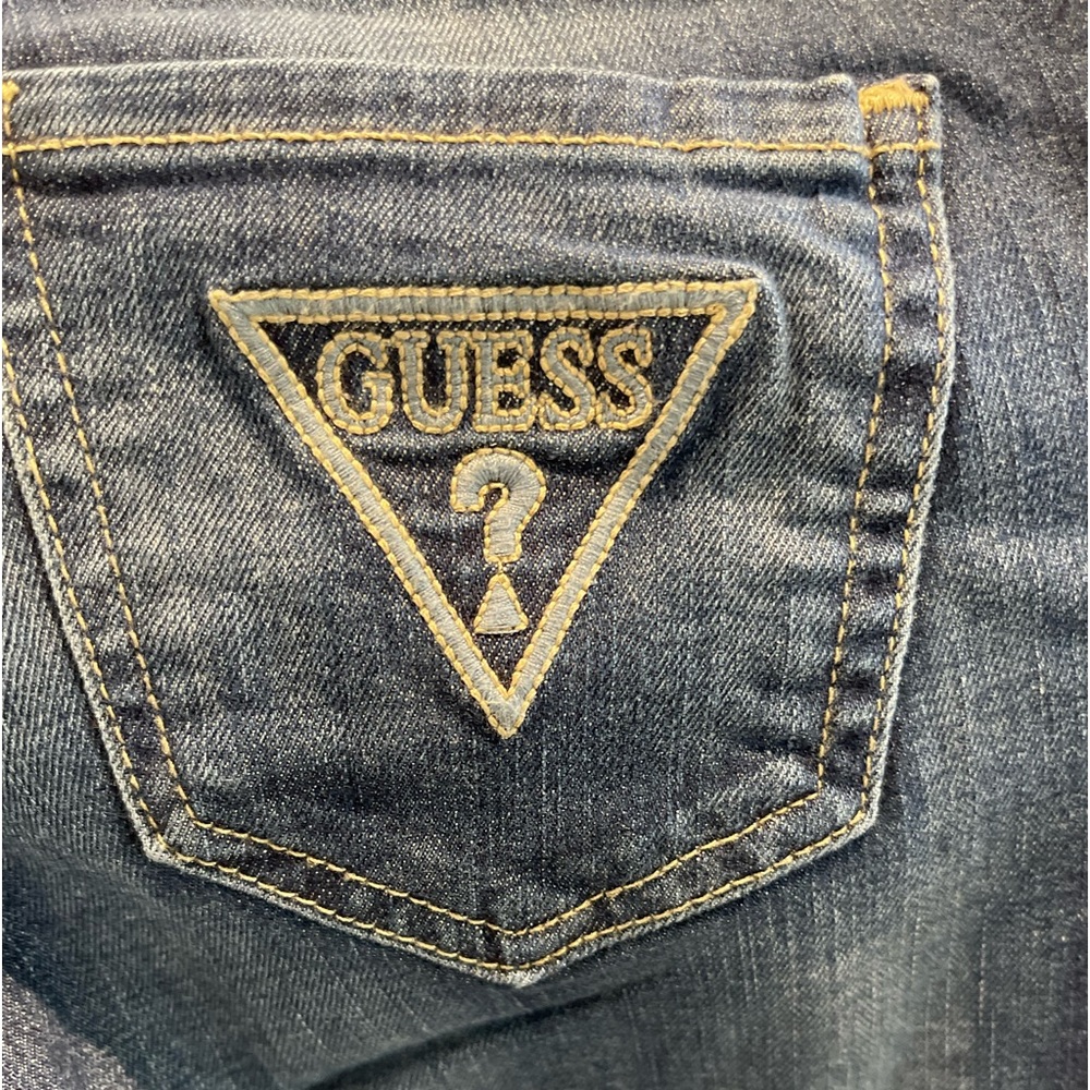 Guess Jeans - Picture 12 of 13